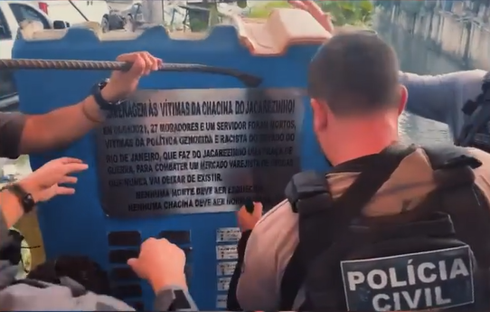 PSOL quer explicações sobre destruição do memorial do Jacarezinho por policiais do RJ