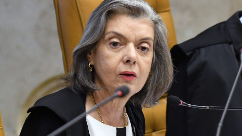 Ministra envia à PGR pedido do PSOL na Câmara para investigar Bolsonaro por fala racista