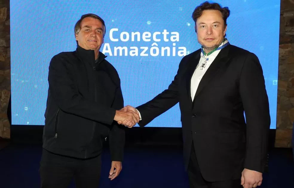 PSOL questiona encontro de Bolsonaro com Elon Musk e pede convocação de ministro das Comunicações