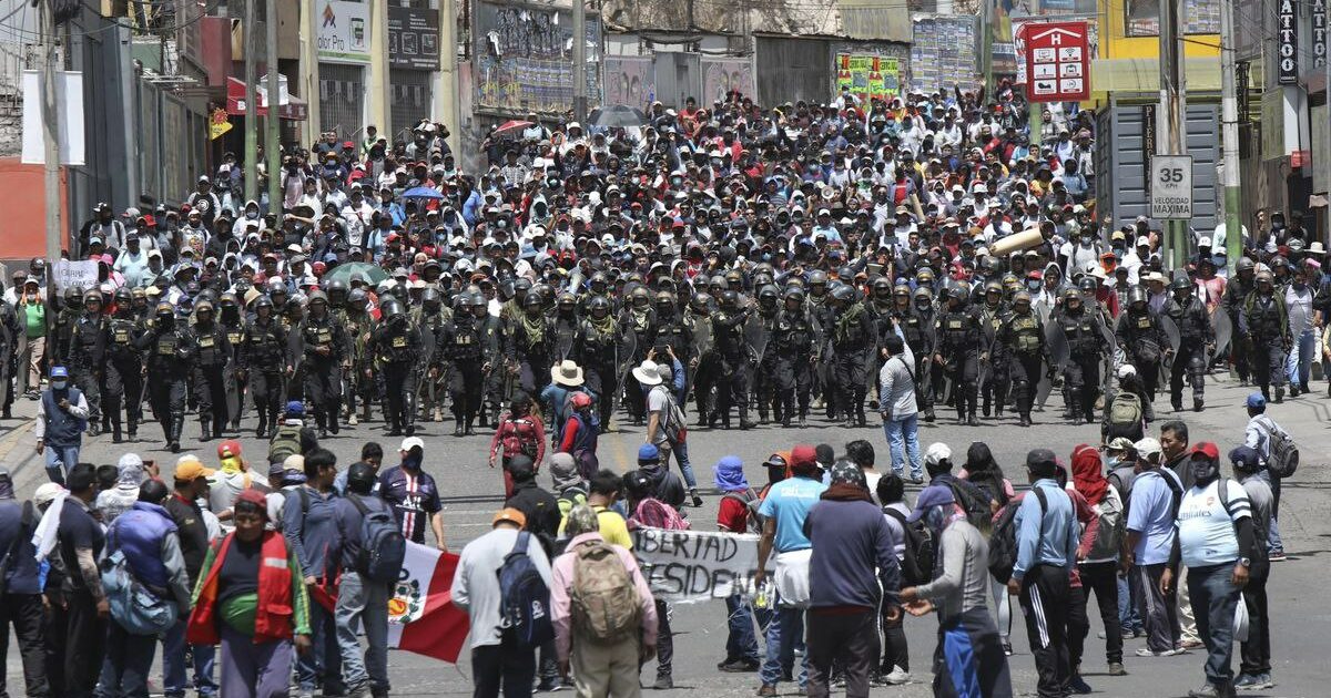 Parlamentares do PSOL condenam a repressão no Peru