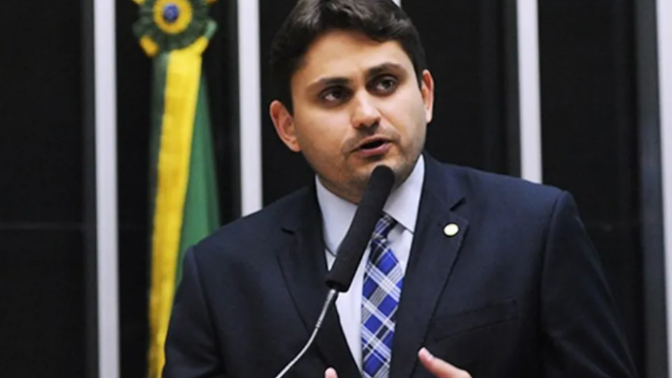 Deputados do PSOL questionam ministérios e acionam Justiça Eleitoral para apurar denúncias contra Juscelino Filho