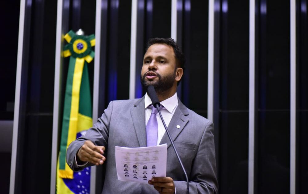 Pastor Henrique Vieira pede revogação de portaria que altera atuação de policiais rodoviários federais
