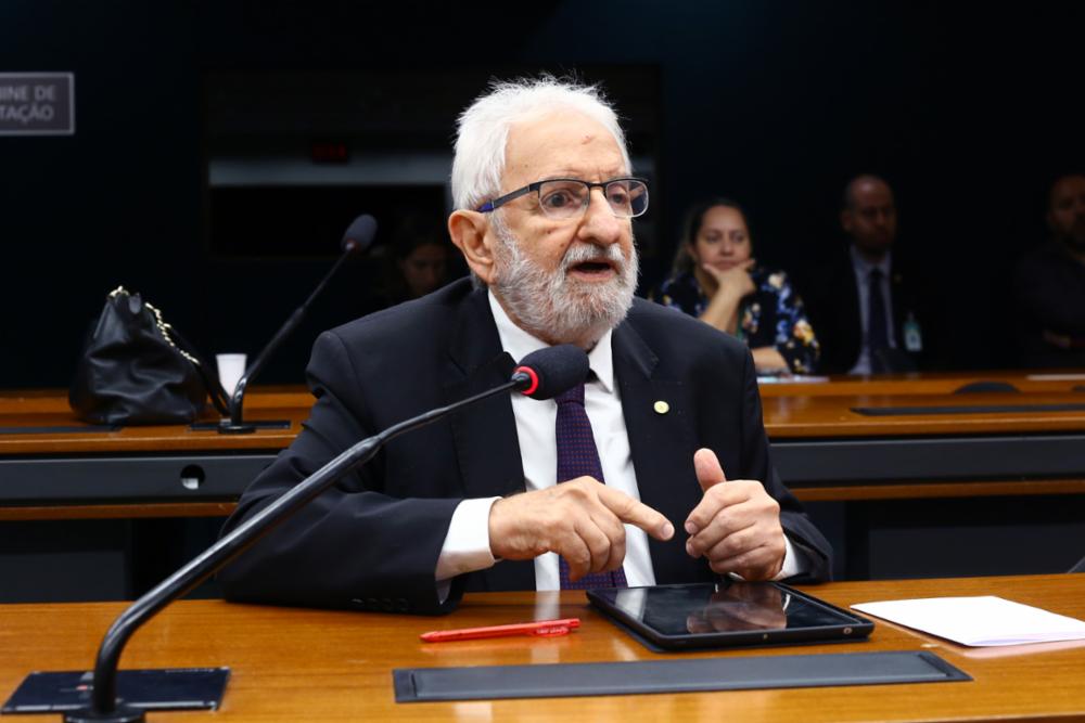 Ivan Valente apresenta ação contra CETESB de Mogi das Cruzes por irregularidades em licenciamento ambiental