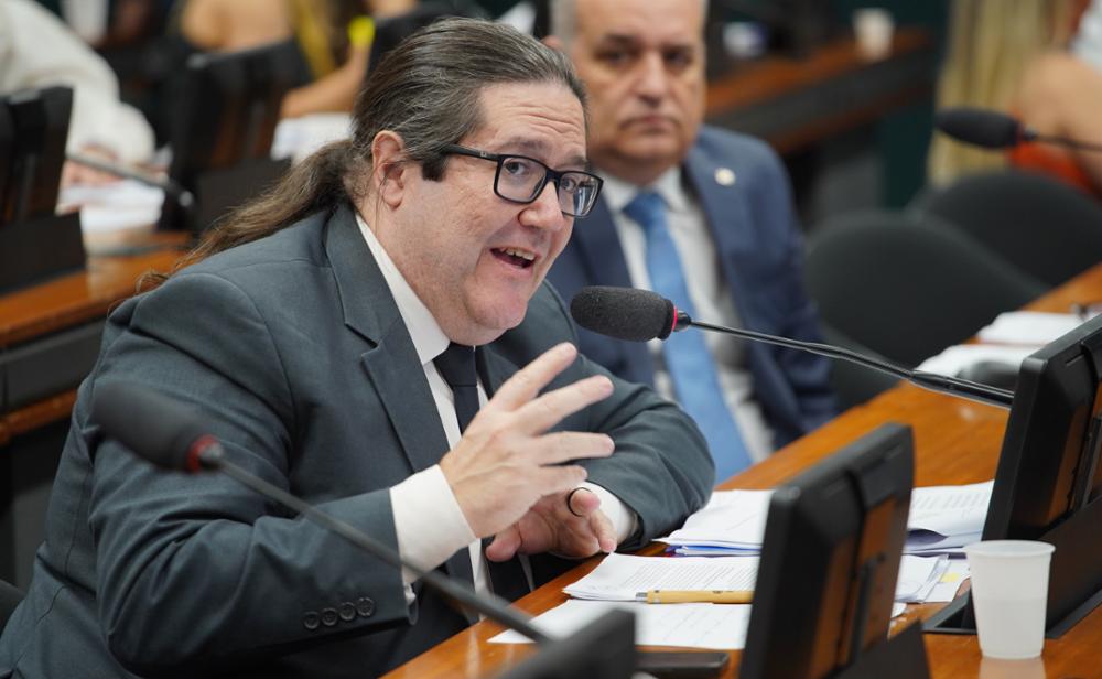 Tarcísio Motta suspeita de conluio com bancos e quer que CPI das Americanas convoque representantes do Itaú, Santander e ABC Brasil