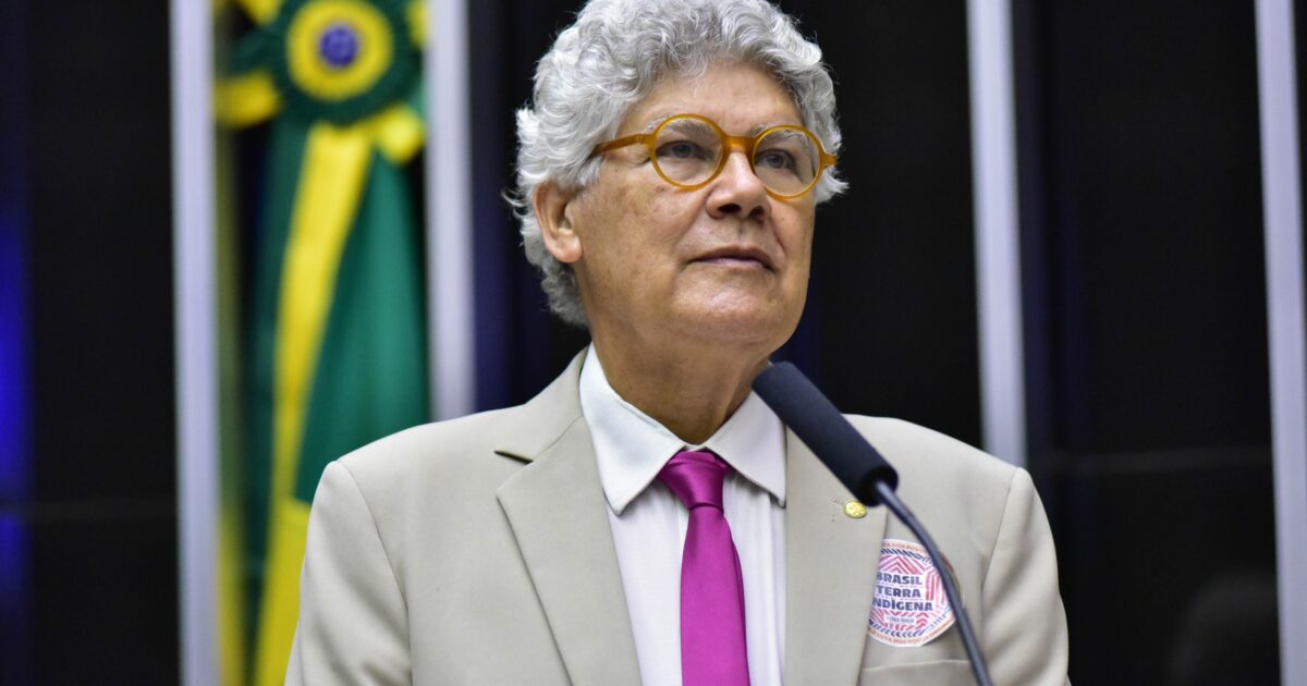 Chico Alencar apresenta projeto para limitar reajuste do Fundo Eleitoral