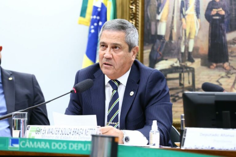 Federação PSOL/Rede pede que MPF investigue Braga Netto pela nomeação de Rivaldo Barbosa