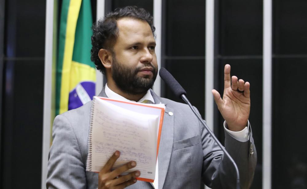 Pastor Henrique Vieira recebe ministro Wellington Dias em visita técnica na Cozinha Solidária na Lapa, no Rio de Janeiro