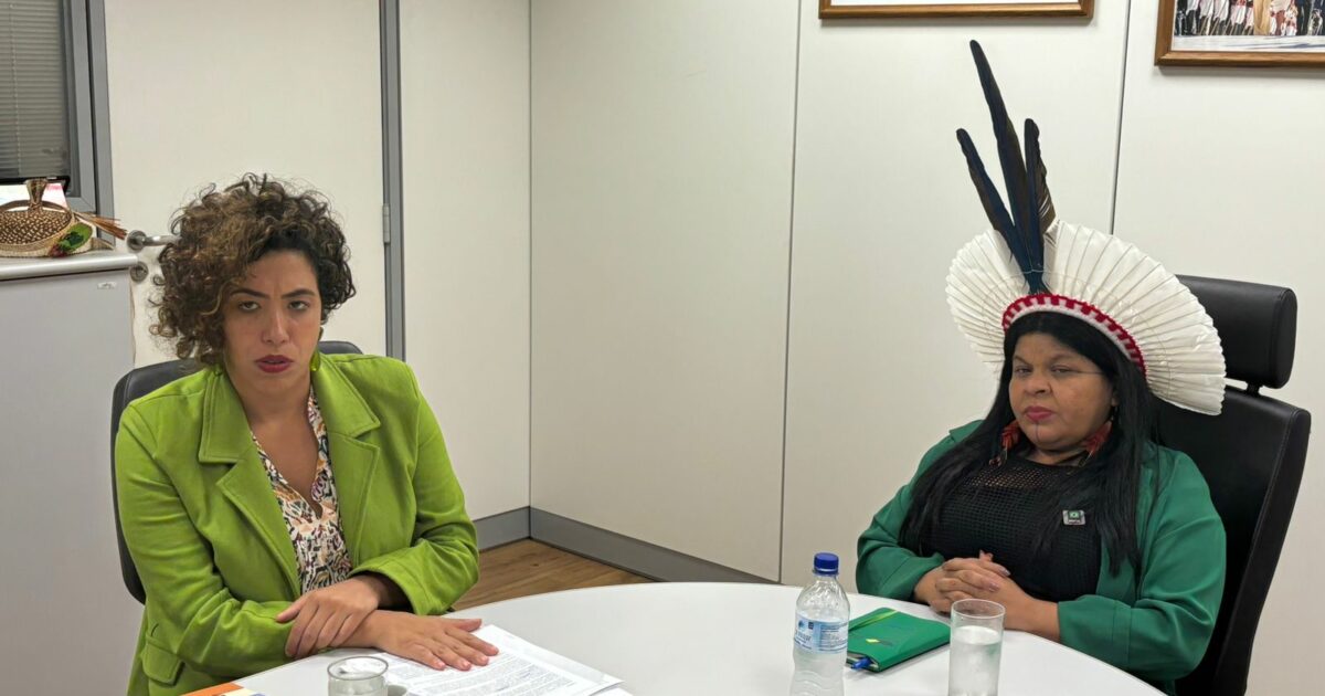 Talíria Petrone ganha apoio da ministra Sonia Guajajara na defesa dos Sambaquis de Niterói