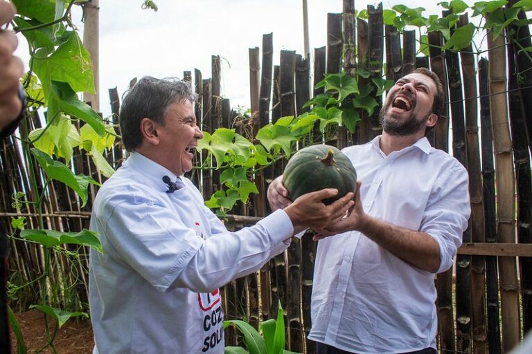 Ministros anunciam o Programa Nacional de Cozinhas Solidárias ao lado de Boulos em São Paulo