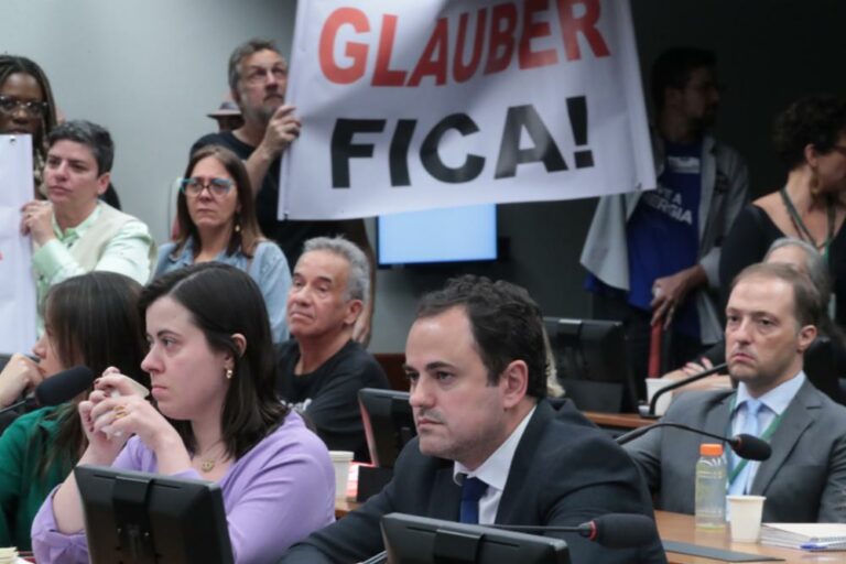 Glauber acusa Arthur Lira de articular a cassação de seu mandato: ‘Bandido’