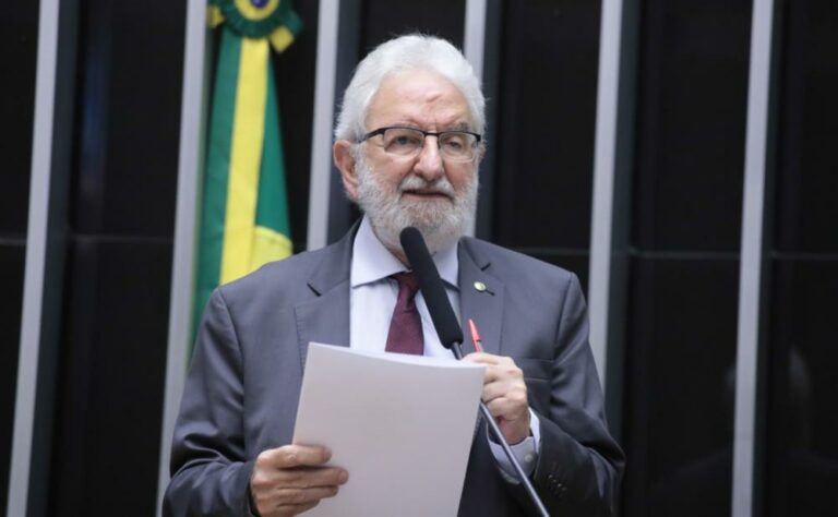 Ivan Valente pede informações sobre as ações contra policiais de São Paulo