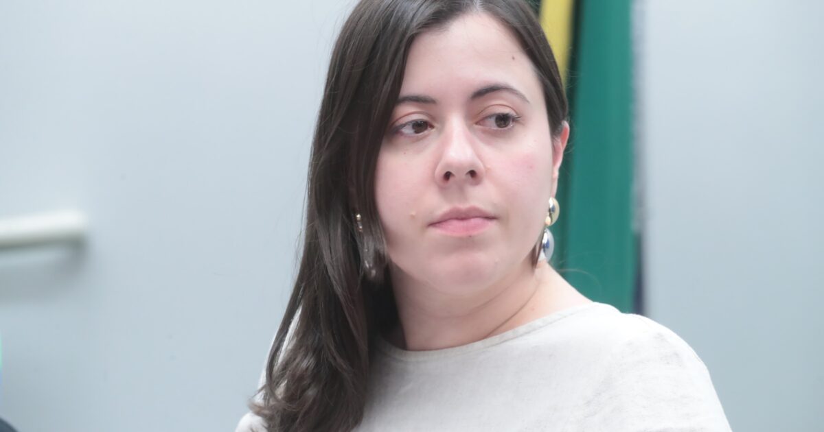 Sâmia Bomfim propõe criação do Prêmio Chico Mendes de Defesa do Meio Ambiente na Câmara