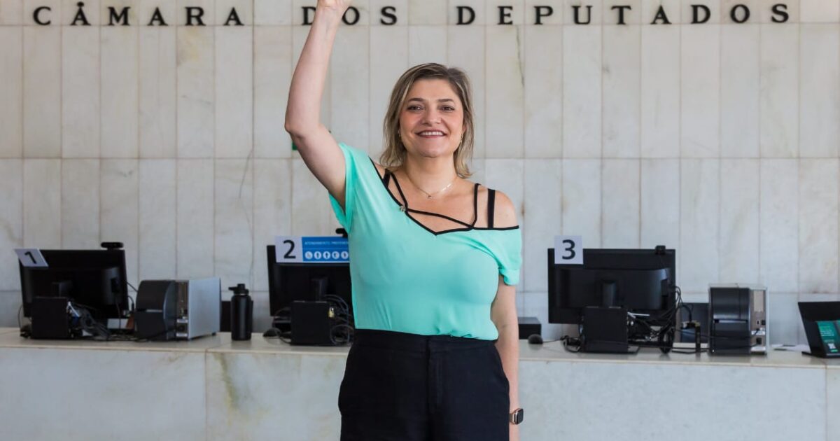 Deputada Professora Luciene Cavalcante propõe responsabilização pessoal de representantes de big techs por conteúdos de adultização infantil