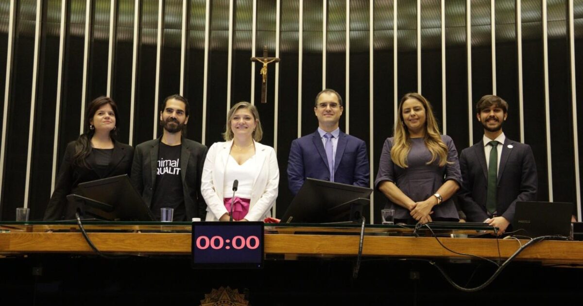 Deputada Professora Luciene Cavalcante realiza sessão solene em homenagem aos protetores da causa animal