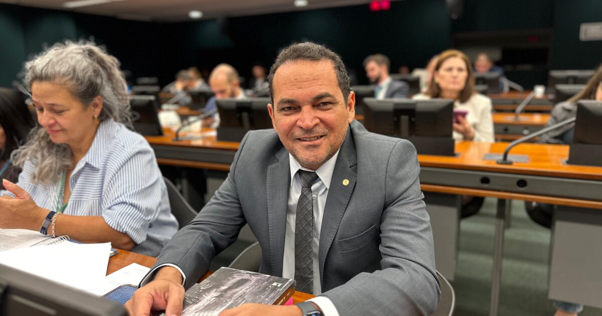 Sugestões de emendas do deputado Paulo Lemos e da bancada do PSOL são aprovadas na Comissão da Amazônia e dos Povos Originários