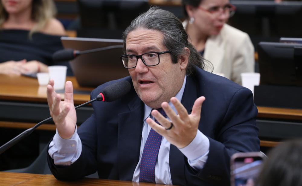 Projeto de Tarcísio Motta reconhece juíza Patrícia Acioli como Heroína da Pátria