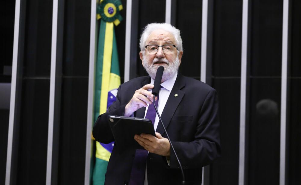 Deputado Federal Ivan Valente (PSOL-SP) protocola representação contra Nikolas Ferreira (PL-MG) junto à PGR