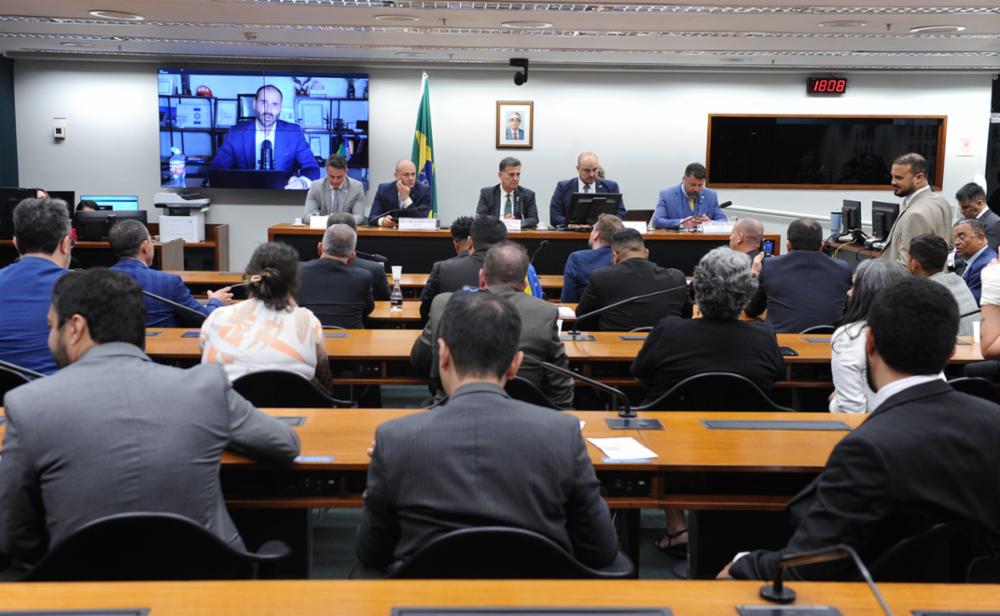 PSOL quer investigação para audiência pública na Câmara que teve participação de foragidos da justiça