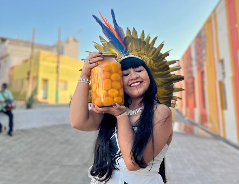 Deputada Célia Xakriabá protocola “Lei do Pequi Livre” no Dia do Cerrado