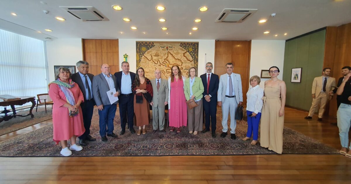 Brasileiros sequestrados por Israel: Em reunião com o Itamaraty, Fernanda Melchionna exige que governo garanta retorno seguro de integrantes da Flotilla