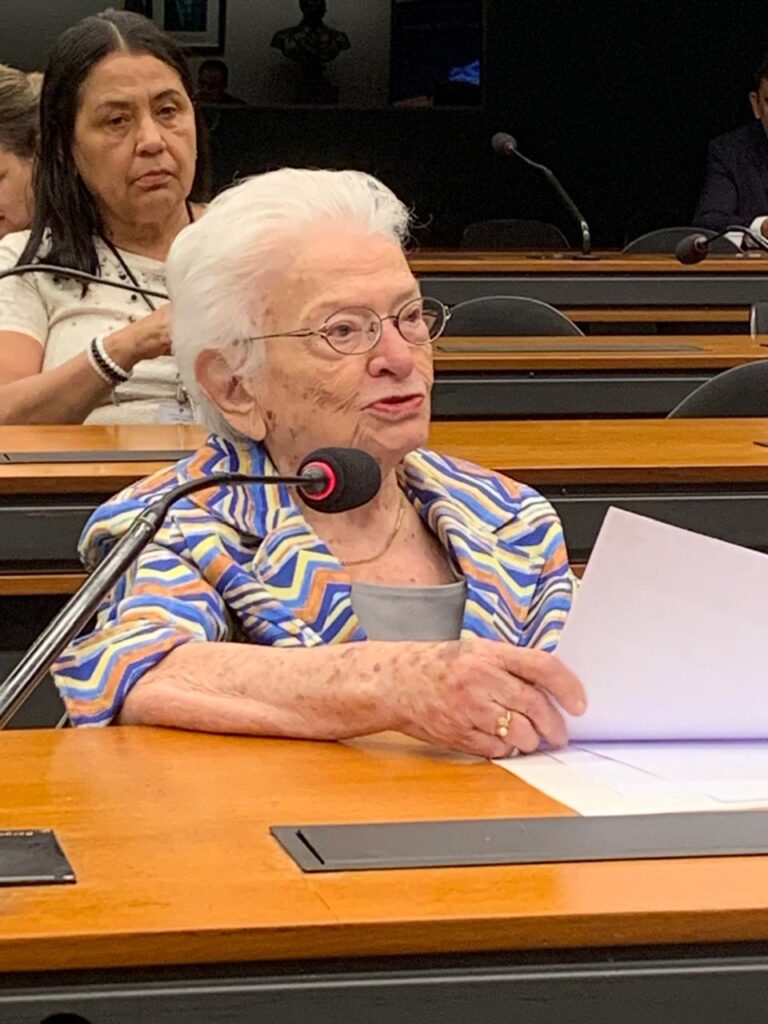 Erundina propõe seminário para tratar sobre as recomendações da Comissão Nacional da Verdade