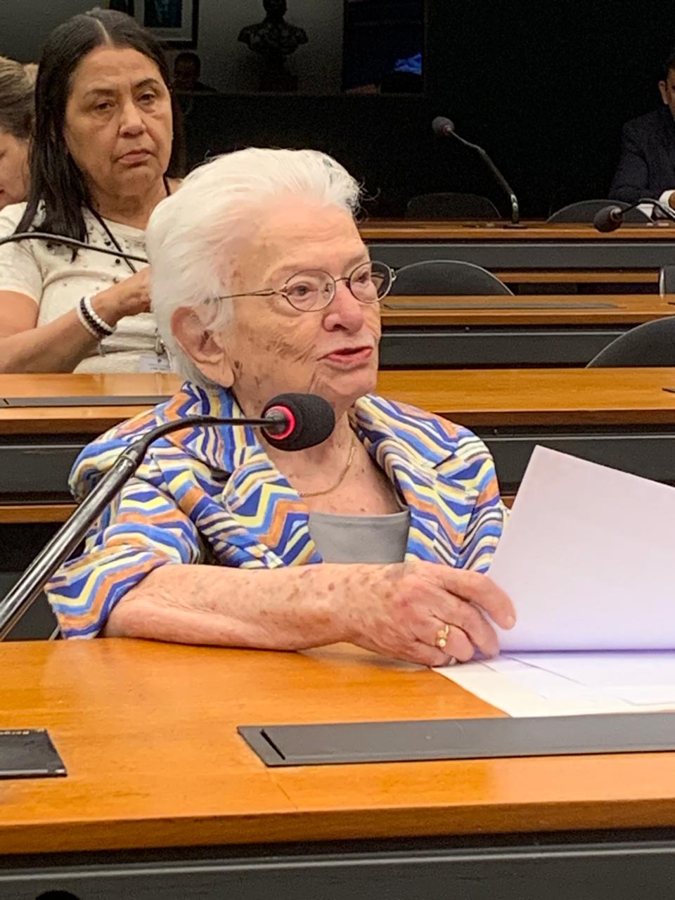 Erundina propõe seminário para tratar sobre as recomendações da Comissão Nacional da Verdade