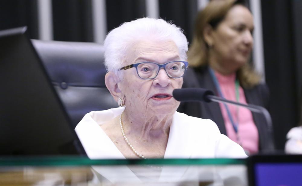 PEC 25/2023 de Erundina propõe Sistema Único de Mobilidade para garantir Tarifa Zero