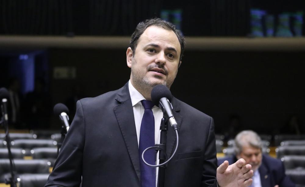 Glauber Braga protocola no TSE denúncia para impugnar registro do partido “Missão”, ligado ao MBL