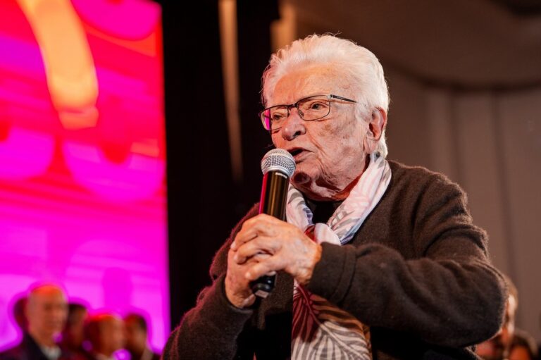 Luiza Erundina será homenageada pela Fundação Escola de Sociologia e Política de São Paulo