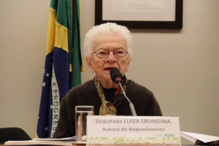 Erundina promove seminário sobre democracia e a implementação das recomendações da Comissão Nacional da Verdade