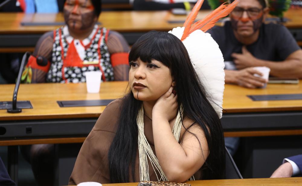 Deputada Célia Xakriabá acionará coronel Meira após ele dizer que ela “merecia uma bofetada”