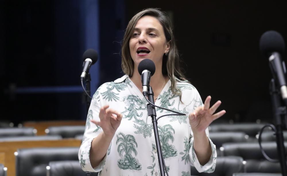“A quem interessa desidratar os recursos da Polícia Federal?”, questiona Fernanda Melchionna sobre o PL Antifacções