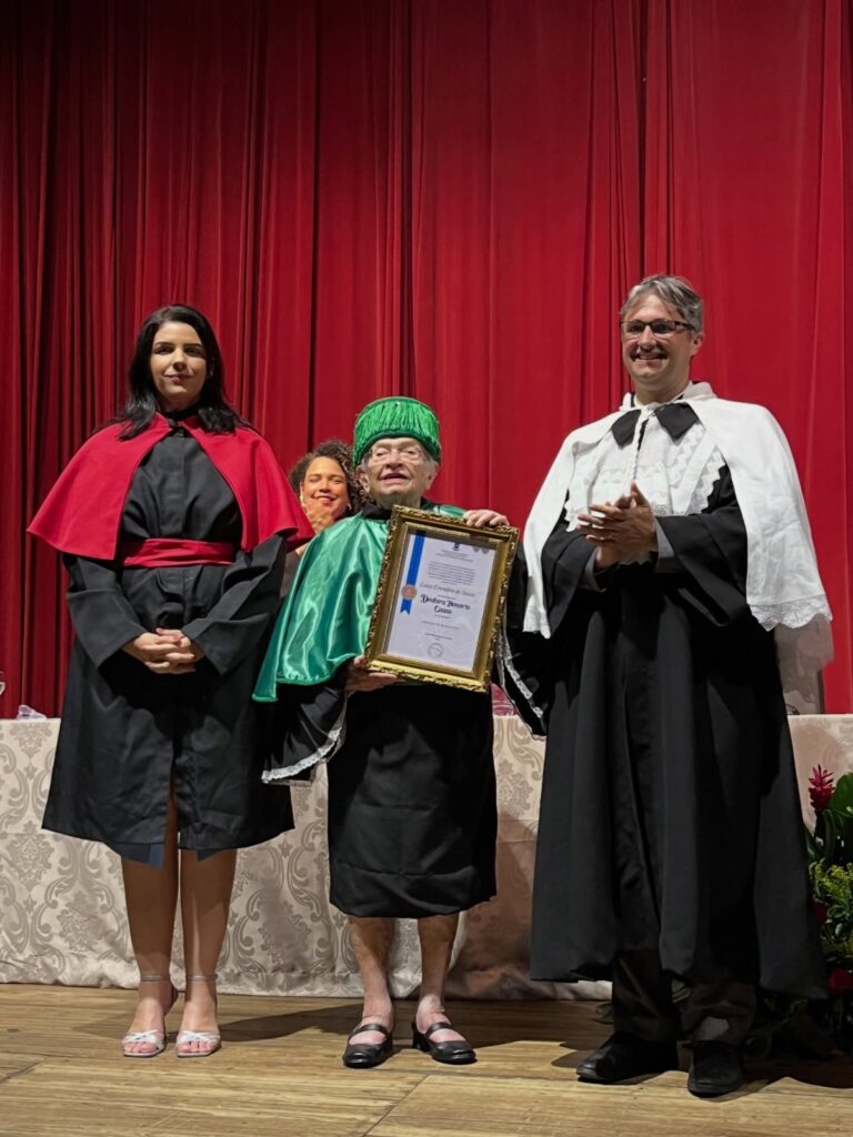 Deputada Erundina recebe título de Doutora Honoris Causa pela Universidade Federal de Campina Grande