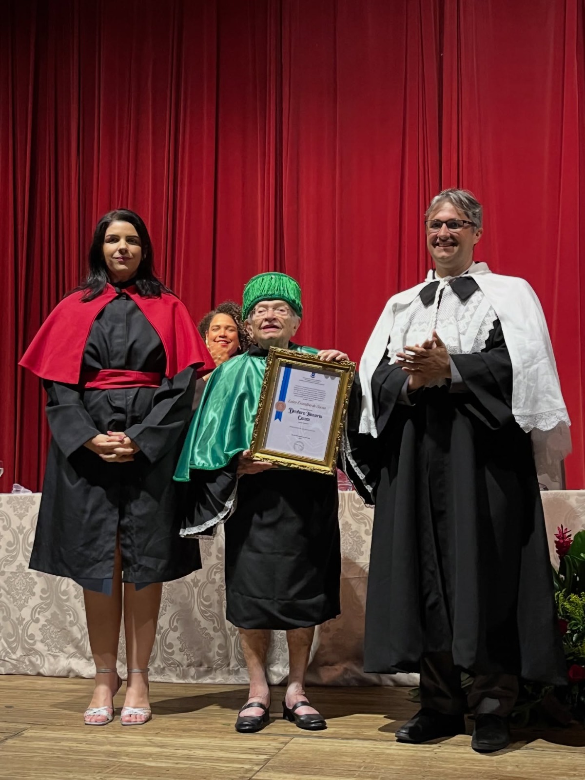 Deputada Erundina recebe título de Doutora Honoris Causa pela Universidade Federal de Campina Grande