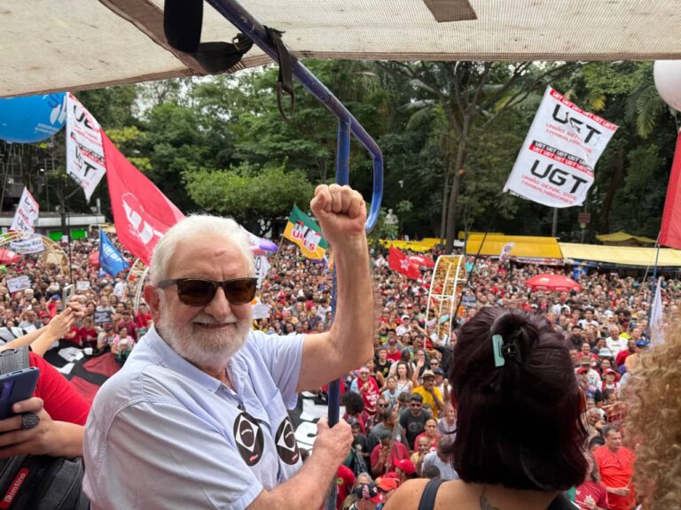 Ivan Valente participa de ato contra anistia a golpistas