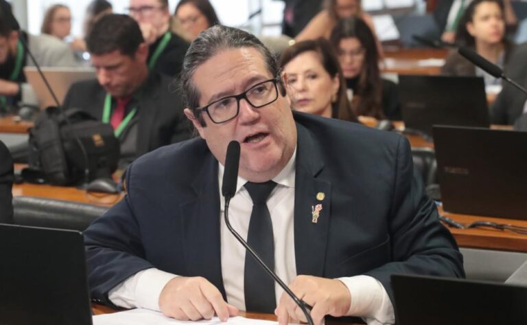 Deputado Tarcísio Motta é o novo líder da bancada do PSOL na Câmara para o ano de 2026