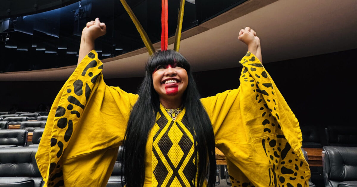 Câmara aprova projeto “Sem Mulher Não Tem Clima”, de autoria da deputada Célia Xakriabá