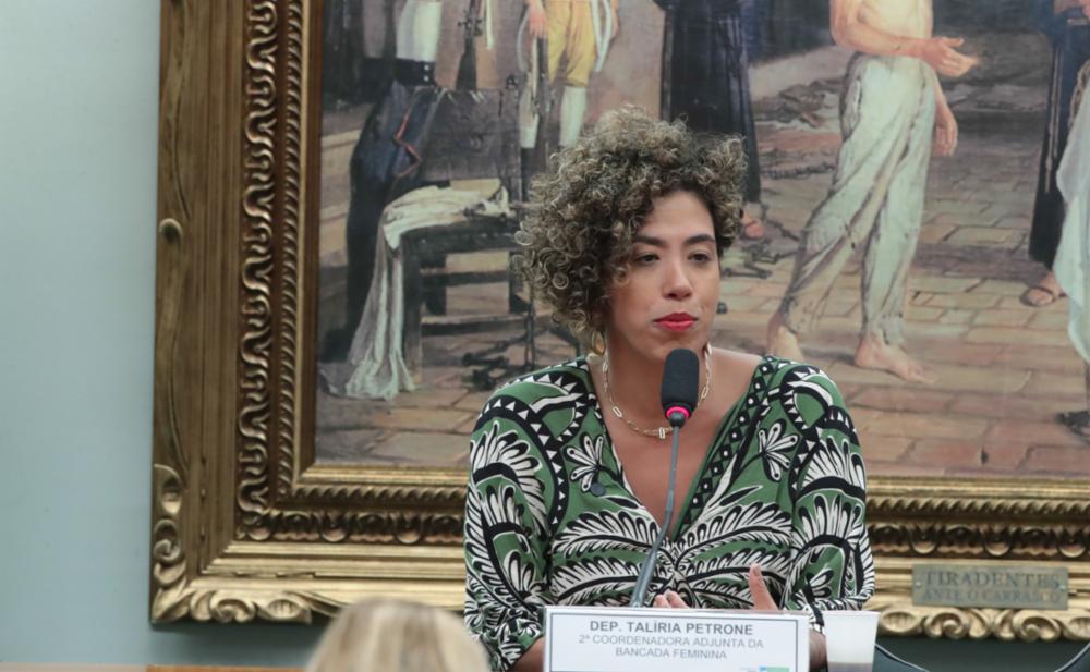 Terras raras: Talíria pede investigação pelo MPF e AGU de acordo entre governo de Goiás e Estados Unidos por violação à Constituição