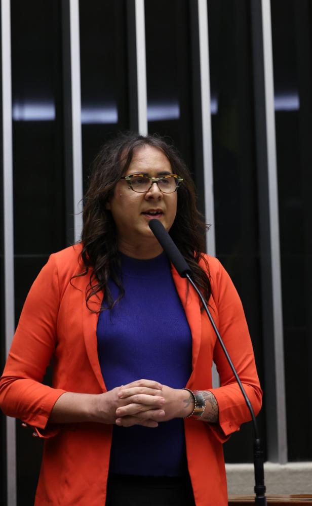 Proposta por Duda Salabert, PEC da Aposentadoria Universal propõe novo modelo de previdência e pode beneficiar milhões de trabalhadores informais
