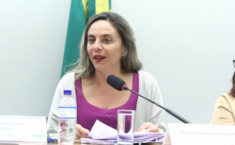 ”Quem é podre que se quebre”
