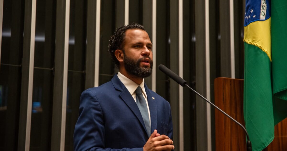 Deputado Pastor Henrique Vieira solicita acesso à investigação sobre morte de soldado do Exército