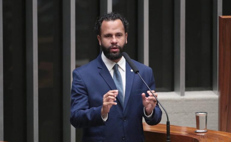 Câmara aprova projeto de Pastor Henrique Vieira que reconhece o Hip Hop como manifestação da cultura nacional